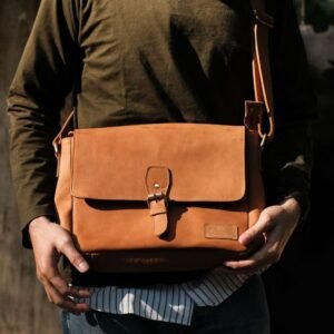 Arjuna Bag - Tas Kerja Muat Laptop Mesengger Selempang Bahu Pria Kekinian - La Vaches' Leather