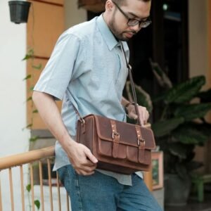 La Vaches' Leather - Tas Kamera Mirrorless DSLR Kulit Asli Bisa untuk Sony Fujifilm dll - Medium Bag