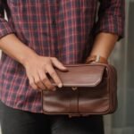 Lavaches' Leather - Clutch Pouch Bag untuk Travel Makeup Cocok Dipakai Pria dan Wanita Kulit Sapi Asli - Mahja