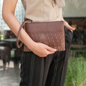 Leswan leather- Dompet Clutch Handbag Pouch wanita kulit asli polos motif batik viral - KILA