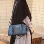 Leswan leather- Tas wanita jenis Shoulderbag atau Sling bag kulit asli polos motif batik viral - SRIKANDI