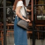 Leswan leather- Tas wanita jenis Slingbag kulit asli polos motif batik viral - NEKA