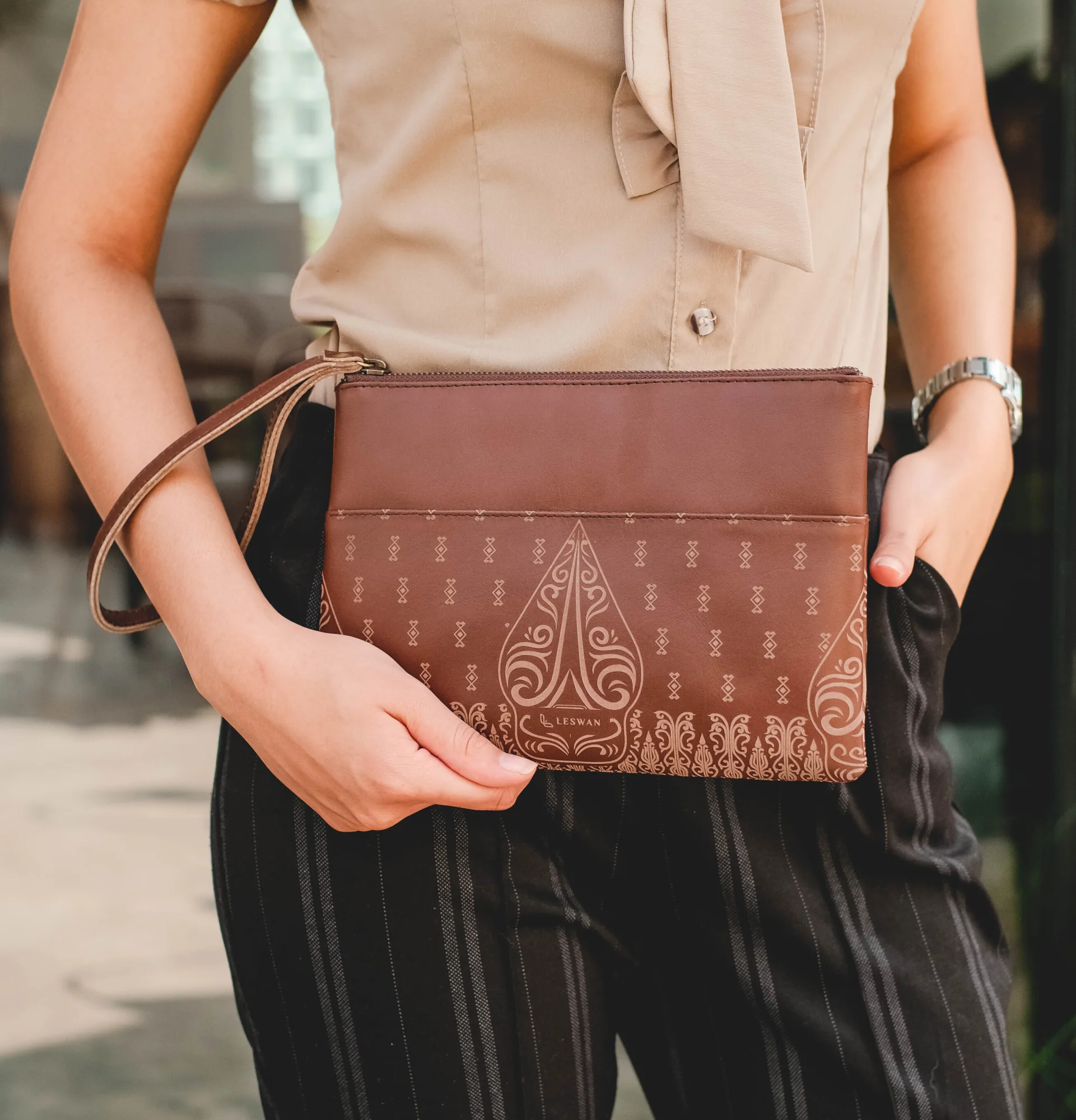 Kila Clutch