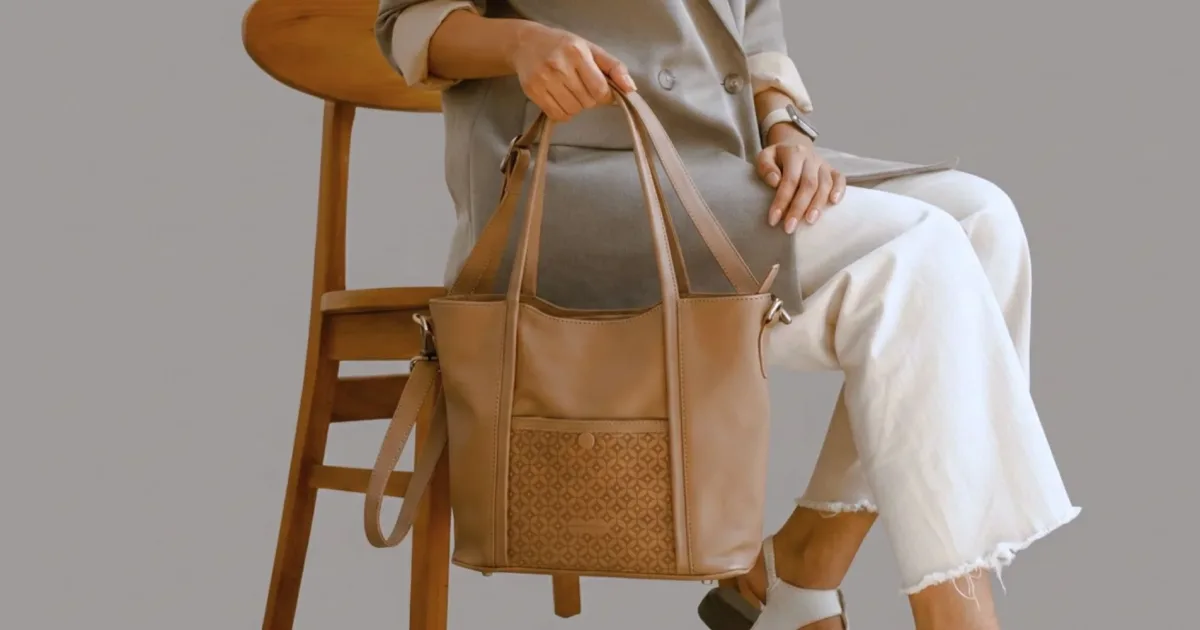 tas kulit wanita, tas kulit malang, tas batik, leswan leather, lavaches leather, tas kulit asli