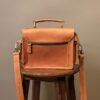 Alkhansa Bag - Tas Selempang Bahu Kerja Traveling Pria Wanita Kulit Asli - La Vaches' Leather