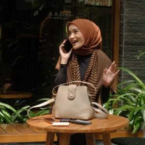 Leswan Leather - Tas Satchel bag wanita kulit asli motif batik viral - GIANA