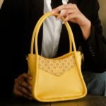 Leswan leather- Tas jenis Handbag Shoulderbag berbahan kulit asli dengan aksen batik viral - HANNA